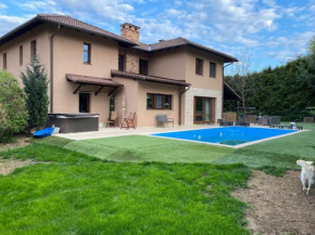 Villa Lara